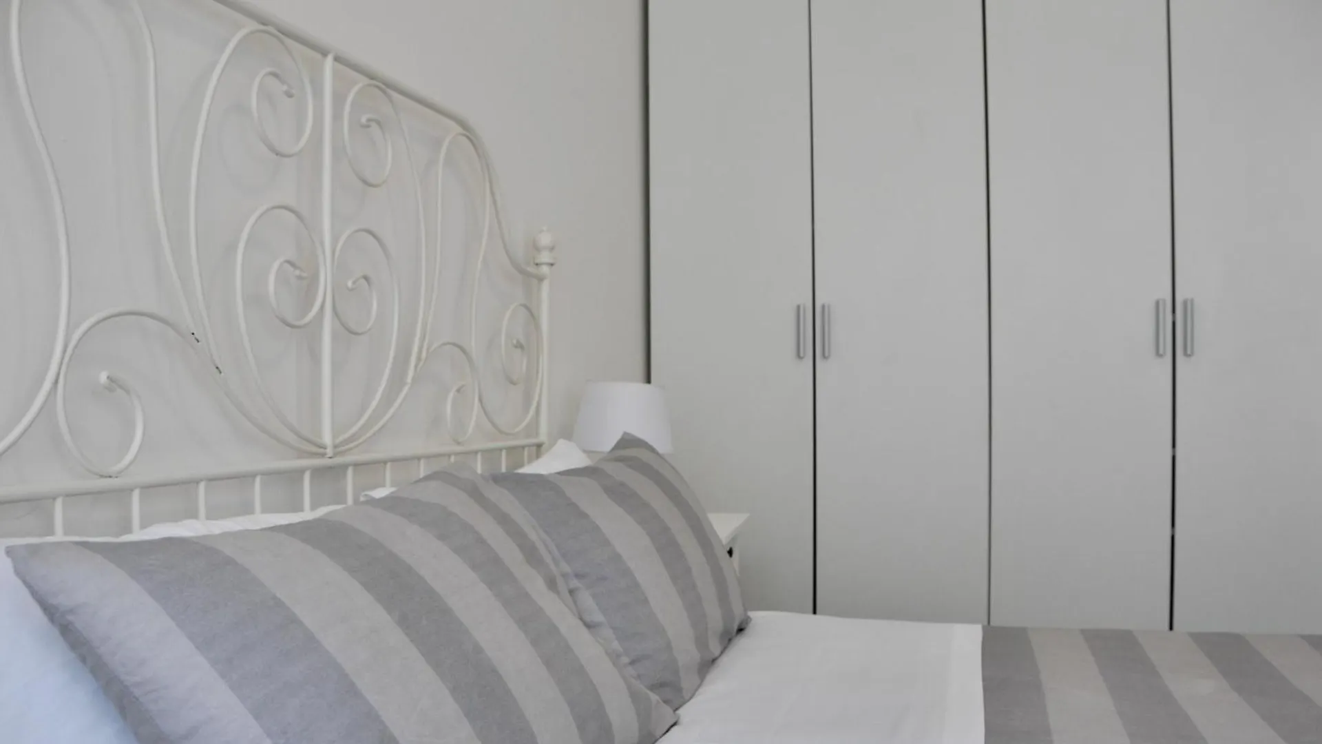 M.Aurelio Red Apartment Milan Italy