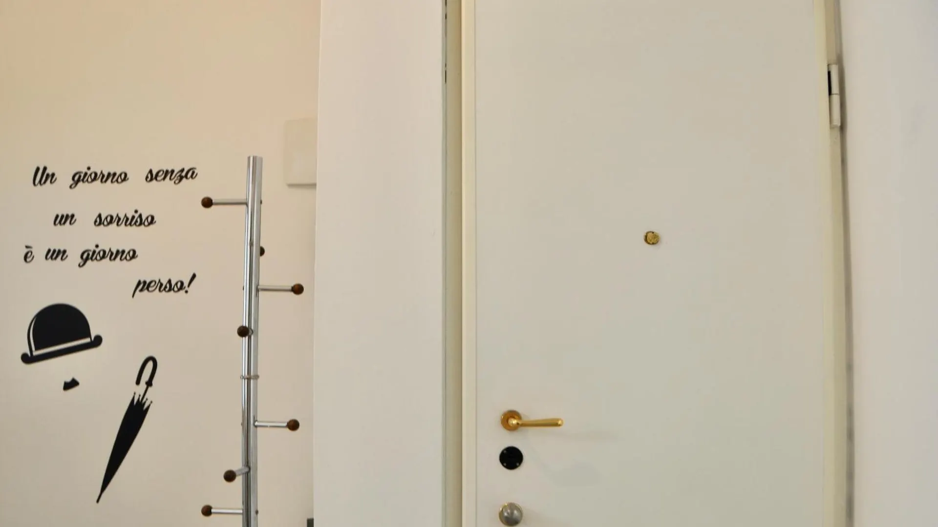 M.Aurelio Red Apartment Milan 0*,  Italy